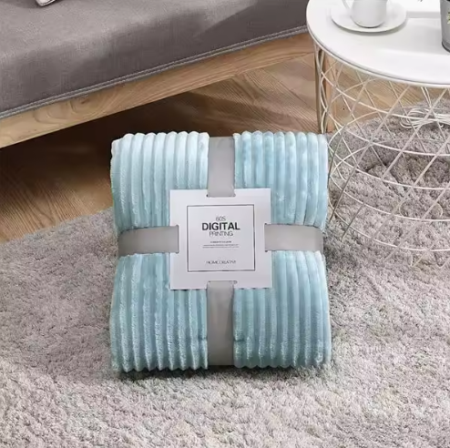 Striped Flannel Blankets for Beds, Solid Color Pink and Blue Soft Warm Mink Sofa Cover Bedspread Travel Blankets for Airplane Beach